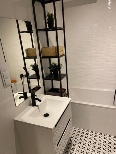 Ένα μπάνιο στο Apartament Kielce