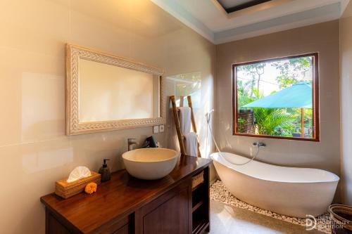 Bilik mandi di Tegal Harum Villa Ubud