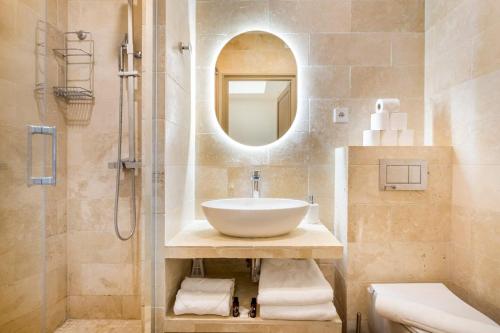 Superb air-conditioned apartment in the heart of the Marais