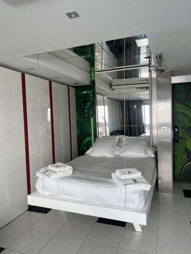 JOIA PARIS - MOISANT