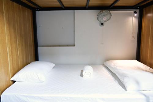 Katil atau katil-katil dalam bilik di RAW Hostel - Ha Giang Loop Tour & Motorbikes Rental