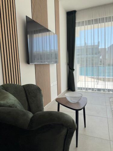 Χώρος καθιστικού στο Modern Seaside Studio at Northern Cyprus - Pearl Island
