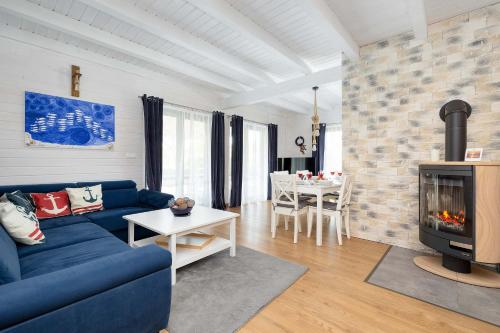 Baltic Home Houses Zastań with Parking by Noclegi Renters