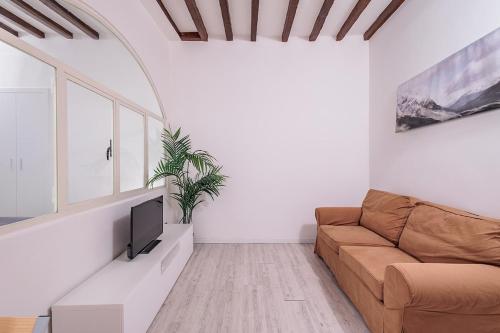 Lega Lombarda 1 - Design Bilo - B Home