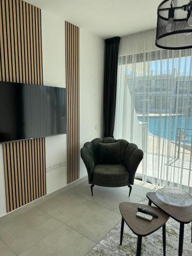 Χώρος καθιστικού στο Modern Seaside Studio at Northern Cyprus - Pearl Island
