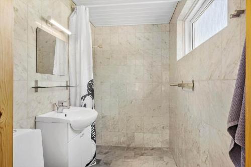 Et badeværelse på HA350-Saeby-Rodtungevej-30