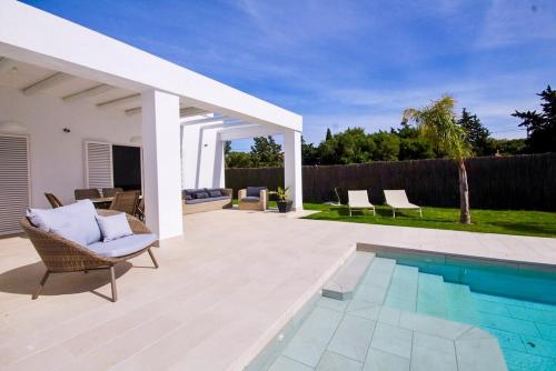 Rompeolas Chalet, 6 minutes walking to the beach