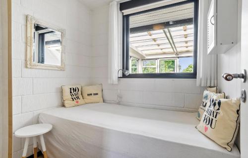 Ένα μπάνιο στο 3 Bedroom Stunning Home In Odder