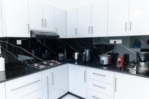 Dapur atau dapur kecil di Joalis Villa Polhena Pvt Ltd