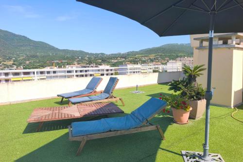 Bright Duplex - 360-degree view of Ajaccio