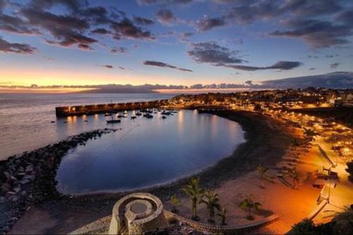 NEW Elegance by the Sea, Playa San Juan, Tenerife