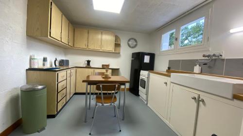 Una cocina o cocineta en Roz Avel