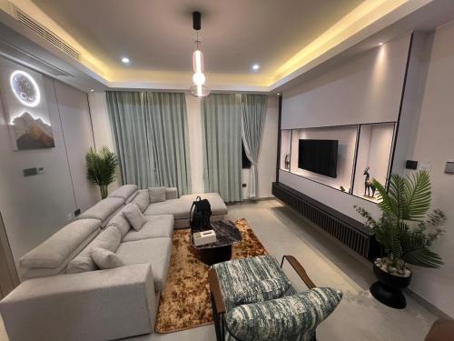 Ruang duduk di newly built fully furnished one bedroom apartment complex