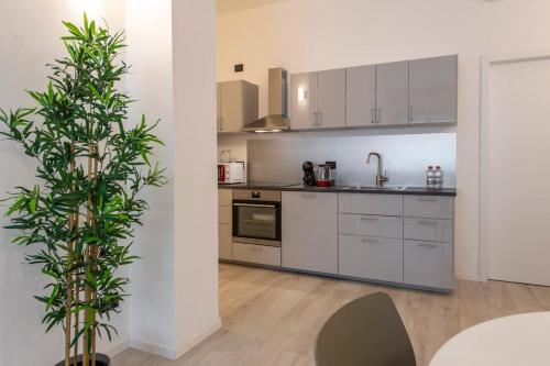 CityLife 6 - Bright Two Bedroom Apt - B Home
