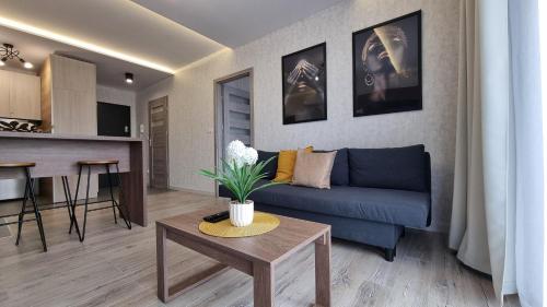 Q Apart Orion - dwupokojowy, klimatyzowany apartament przy Manufakturze z garażem Gratis, FV