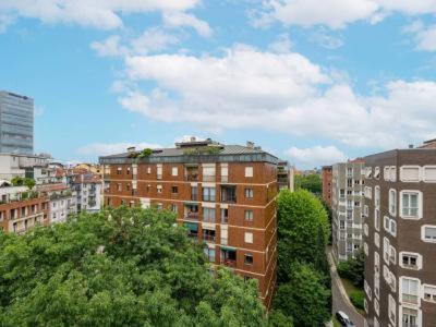 CityLife 6 - Bright Two Bedroom Apt - B Home