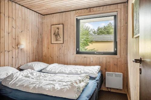 Postel nebo postele na pokoji v ubytování LF312-Hurup-Spaetmejsevej-12
