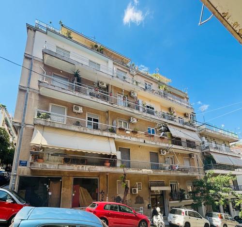 Cozy apartment, at Pagrati close to Kalimarmaro, Athens city center