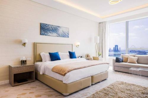 Sky-High Elegant Suite at Palm Tower photo 2