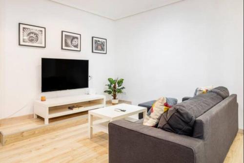 Centrico, 2 habitaciones, confort ascensor,wifi AC