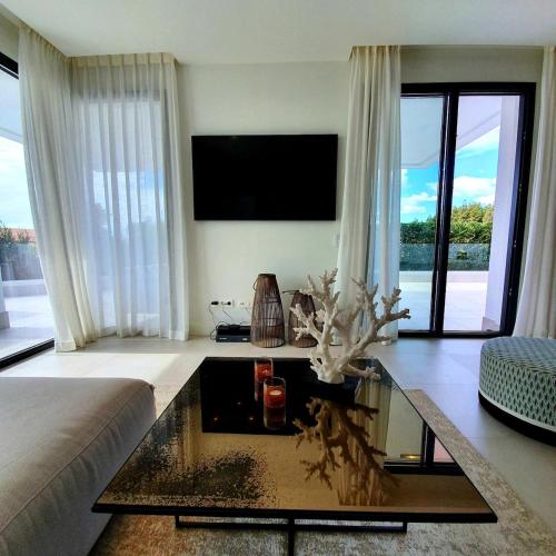 Luxury Santa Barbara Heights