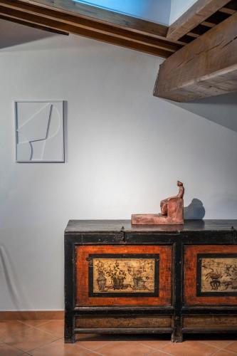 Galería fotográfica de Penthouse with private elevator in the Historic Center en Pietrasanta