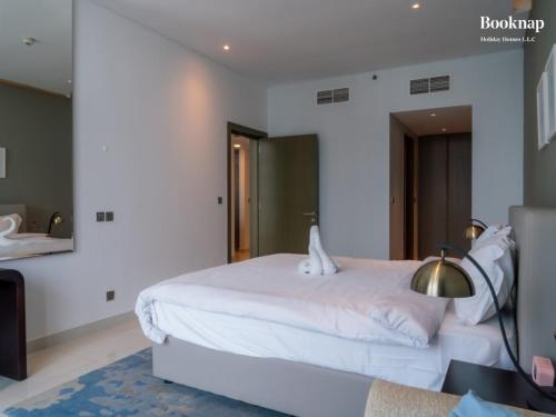 Luxury 1BHK Apartment at DAMAC Prive A, Business Bay