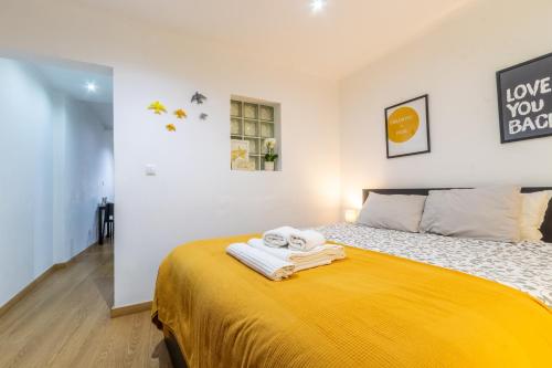 Central Lisbon Apartment with Private Patio