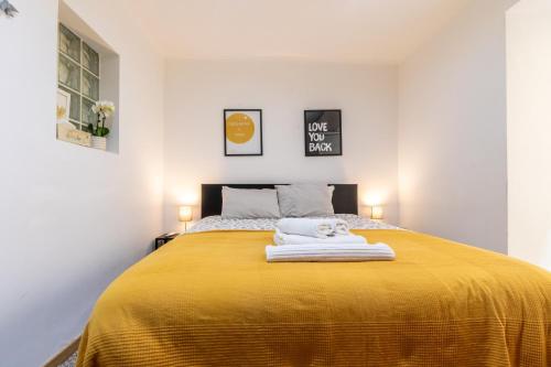 Central Lisbon Apartment with Private Patio