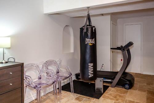 Das Fitnesscenter und/oder die Fitnesseinrichtungen in der Unterkunft Nature Oasis Mar Suite