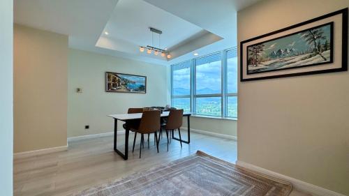 Billede fra billedgalleriet på Centaurus Two bedroom Mountain View Apartment i Islamabad