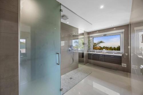 Villa Caripira by Villa Plus