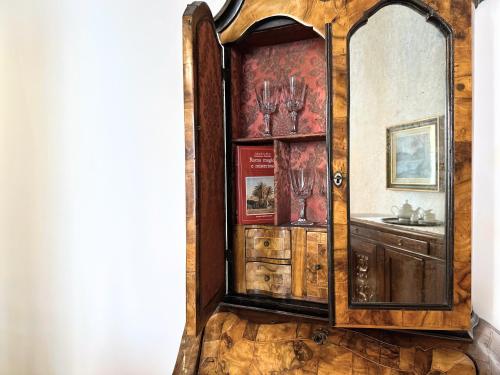 Casa Lovera in Vaticano - Elegant Charming Historic APT