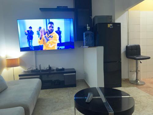Televisyen dan/atau pusat hiburan di Cidade de Luanda - T1