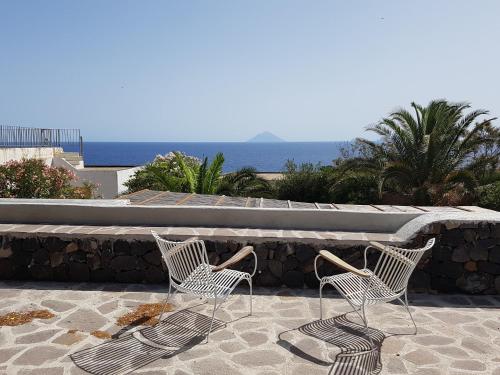 Gallery image of Casa del Nespolo in Malfa