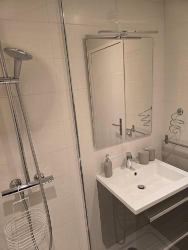Le Francine -VAL THORENS -APPARTEMENT MAXI 6 PERSONNES -50 M PIED DES PISTES