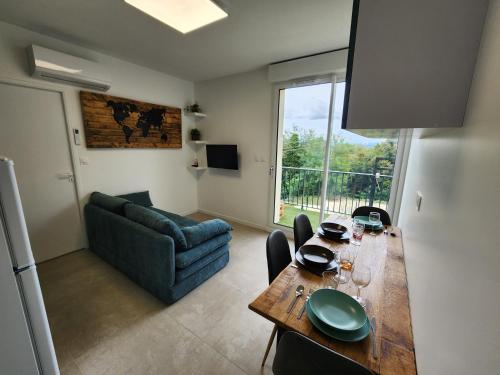 Posezení v ubytování Béligneux Horizons - 4 Personnes