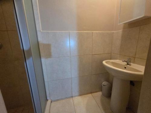 Ένα μπάνιο στο At Home Guesthouse