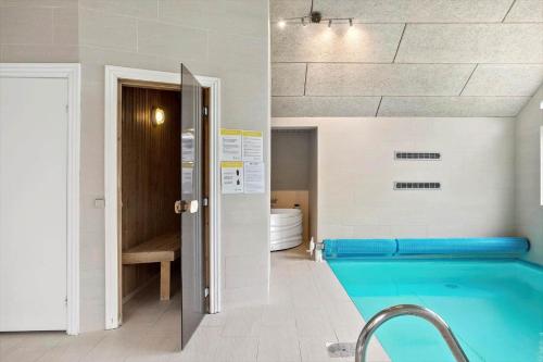 Gambar di galeri bagi M191-Vaeggerlose-Baeverstien-46 di Bøtø By