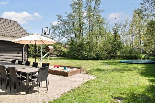 Gambar di galeri bagi M191-Vaeggerlose-Baeverstien-46 di Bøtø By