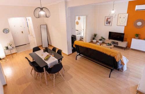 Cozy Central Flat with Balcony, Thessaloniki