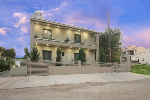 Gallery image of Oasis Apartments 4 in Ýpsos