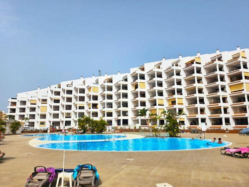 Apartment in San Marino complex