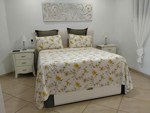 Apartment in San Marino complex