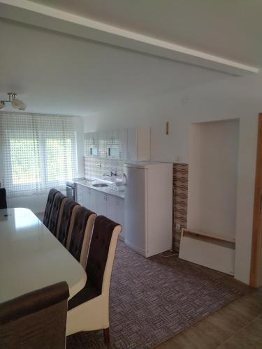 Cuisine ou kitchenette dans l'établissement Stefke 2