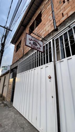 Το κτήριο όπου στεγάζεται  το δωμάτιο σε οικογενειακή κατοικία