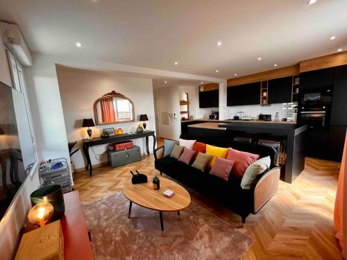 Chic apartment with panoramic view