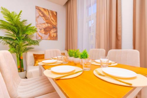 Foto Bis 6 Personen - 5 Min zur Elbe, Design-Apartment, DD Neustadt, Top Lage 6