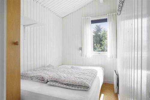 เตียงในห้องที่ TV1392-Jerup-Kippen-38