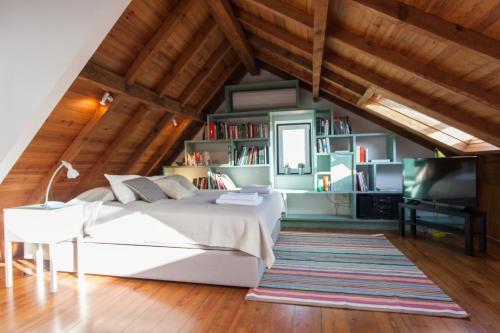 FLH Bairro Alto Loft with Sunny Terrace